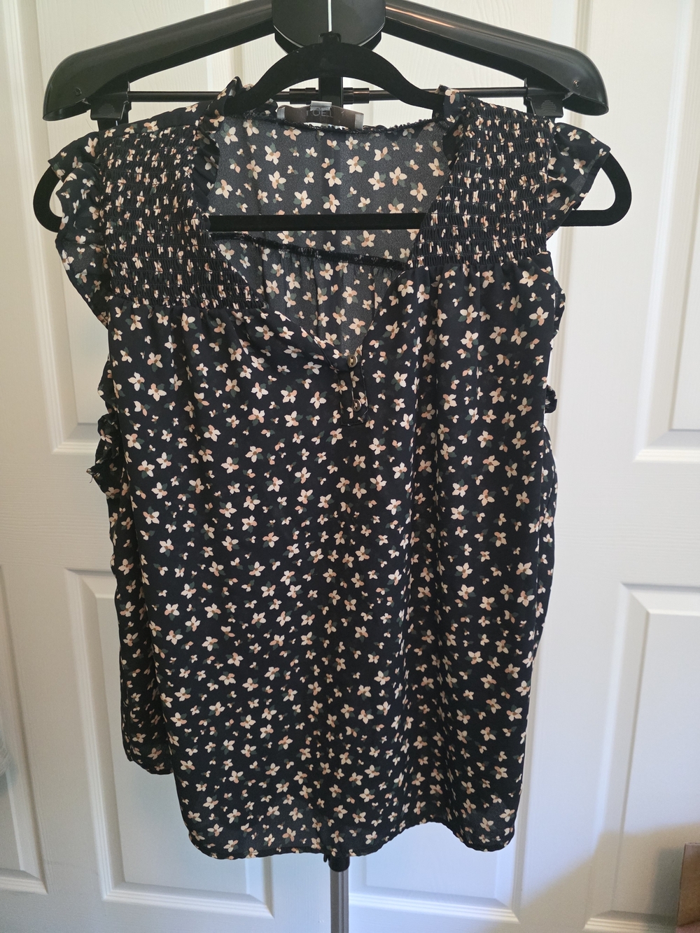 LOFT Black Sleeveless Smocked-Yoke Blouse with Cream Floral Motif